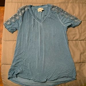 Wrangler blouse size medium